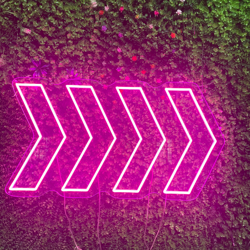Gradient Flashing Arrow - Eye-catching LED neon sign product image
