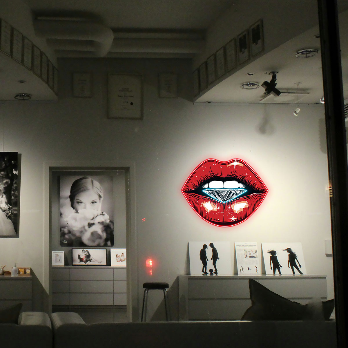 Romantic Diamond Lips Sign Ideal for LED neon sign product image